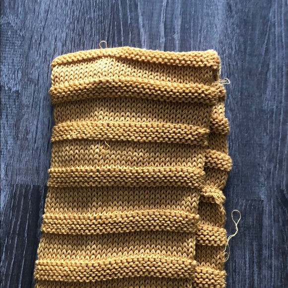 Volcom Infinity Scarf - Picture 3 of 4